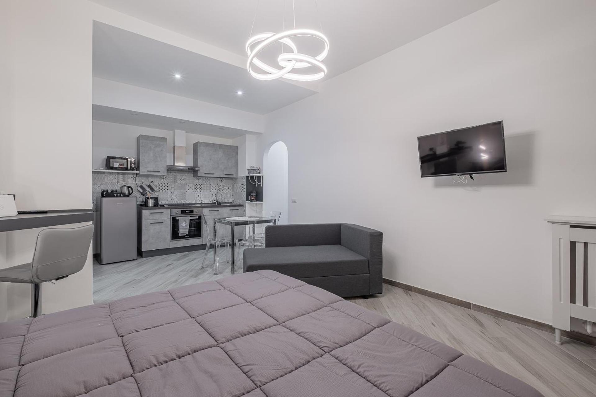 Carlo's House With Private Terrace Apartment Rom